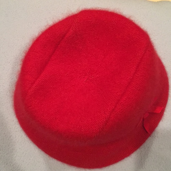 Winter hats. - Picture 2 of 8